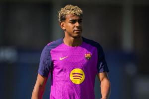 再次受伤！巴萨官方：亚马尔耻骨再度出现不适，伤缺2-3周