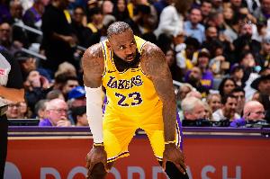 雷迪克谈詹姆斯：去年我们对詹姆斯要求很高 今年要共同制定计划