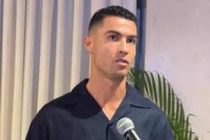 C罗直播宣布在利雅得开植发诊所：沙特是我第二故乡，这里很特别