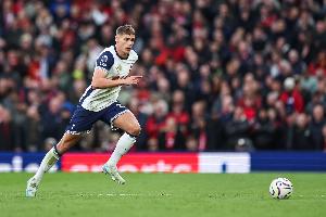 范德文：球队总无法按照预期的方式比赛，我认为必须从自身找原因