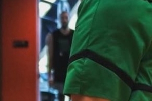 他太想打球了！绿军自媒体晒图：杰伦-布朗跳投 塔图姆暗中观察