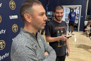 阿德尔曼：很欣赏戈登待人处事的坦诚 他竞技能力和人格都在进步