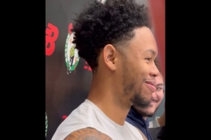 安芬尼-西蒙斯：训练营强度很高 我们正努力熟悉彼此过程很愉快