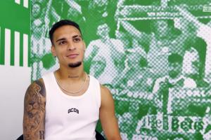 转身动作像圆规？安东尼：内马尔让我继续做，巴西球员特点就这样