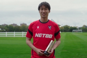 24.2%得票率全队第一！官方：镰田大地当选水晶宫9月队内最佳球员