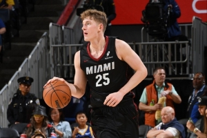 韦尔：亚库乔尼斯是个传球第一的控卫 我们能建立起绝佳化学反应