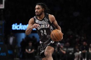 火车开起来！托马斯首节8分钟6中6&三分1中1砍14分 另有1板1助1断