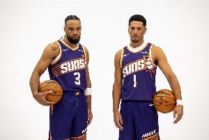 地位没得说！狄龙18中7拿下18分1板3助2断1帽 出手数是布克两倍