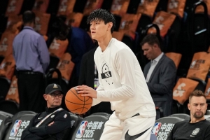 不在今晚计划内！篮网本场共有15人出场 曾凡博未获机会