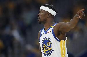 篮板抢得猛！巴特勒18中7 得到23分11板3助 其中有7个前场板