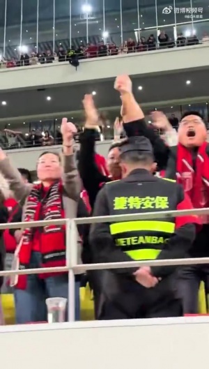 球迷喊话：和谁有仇你们输谁，我们要不要脸？蹇韬：输球又怎么样