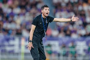 西海岸祝福邵佳一：俱乐部主帅能够荣升国足主帅，这是我们的荣幸