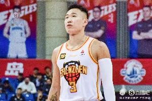 效率爆表！贺希宁出战9分钟7中6&三分2中2 拿下16分3板1助