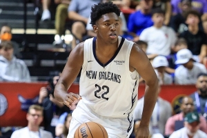 13号秀！贝弗利：我的训练师说奎因是小约基奇 连邓肯也喜欢他