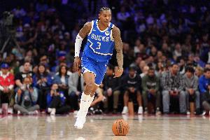 老里：小凯文·波特今天参加了无对抗训练 他的恢复在按计划推进