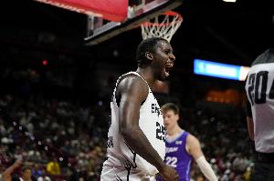 米奇：加西亚无所畏惧极具竞争力 只要继续努力他会持续进步的