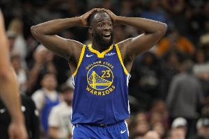 追梦：我们在29天里去13座城市打了17场比赛 真是狗屎&好在过去了