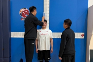 深圳男篮新赛季体测中