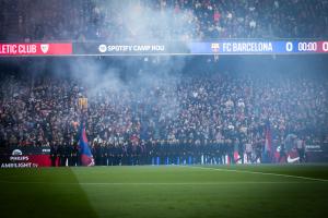 回家的喜悦！Spotify诺坎普球场在45157名萨迷的呐喊声中重焕生机