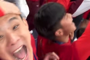 刘若钒庆祝生涯首个中超冠军：我会永远记住这个时刻