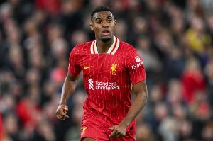 名宿：上赛季赫拉芬贝赫是表现最好球员之一，但本赛季不尽如人意