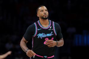 头号得分手！鲍威尔18投11中&三分7中4 高效砍下32分2断