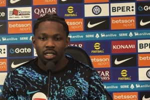 小图拉姆：我们已经踢得很认真了，但遇到了世界上最好的门将之一