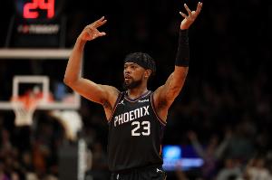 后卫篮板上双！乔丹·古德温15中7拿到15分10板3助1断 4前场板