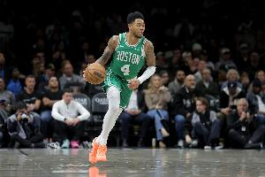 板凳匪徒！西蒙斯&豪泽&米诺特三人合计10记三分球砍下53分