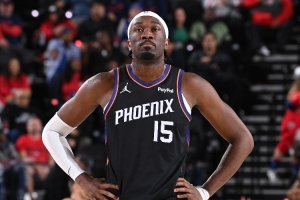 保持健康！马威首发出战29分钟 8中6高效砍下14分10板2助