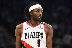 今天太爆了！格兰特18中8&19罚16中砍下35+4+4 正负值逆天+39