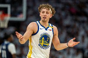 痛失偏爱？波杰姆仅出战18分钟 赛中被科尔怒骂+单节DNP