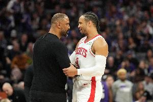 乌度卡：我和狄龙之间只有爱与尊重 他帮助改变了火箭的球队文化