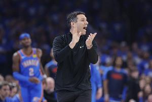 战力榜：雷掘火稳前3 活塞4 湖人6 太阳7 勇士16 开拓者20 快船21