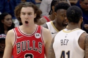 这也吹犯规？锡安突破强打造杀伤 吉迪不满判罚&抱怨裁判吃T