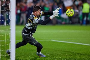 官方：库尔图瓦感染肠胃炎，不会出战欧冠客场对阵奥林匹亚科斯