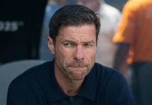 塞尔电台：本轮欧冠对阿隆索未来很重要，皇马不能接受4场不胜