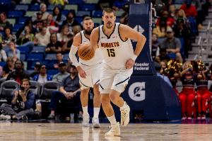 妙传就跟玩一样！约基奇生涯至今33次15+助攻 其他中锋加起来14次