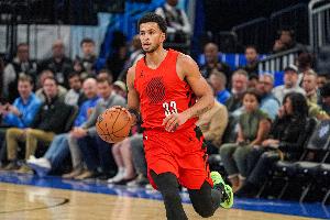 填满数据栏！卡马拉11中5拿到13分7板3助2断1帽 正负值+5