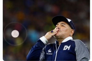 马拉多纳去世五周年阿根廷媒体TYC发文缅怀：每天都在想念你