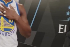 你挺像我洛杉矶一个朋友！巴特勒调侃库里保镖！