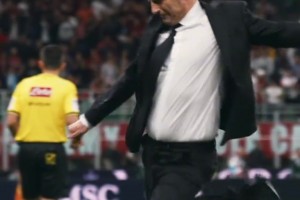 时光时光慢些吧！曾经在梅罗时代抢金靴的男人，现在也老了......