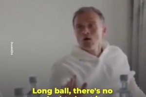 打蛇打七寸！昔日恩里克一针见血指出：巴萨的“软肋”是阿劳霍