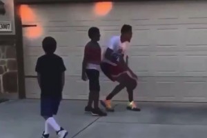 这撤步这突破，我看到了莫西干哈登的影子了