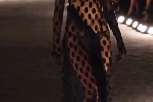 同样都是顶级超模，肯豆vs库兹马女友温妮-哈洛，你怎么选？