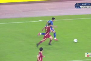 门前乱战！南京队错失良机