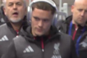 抽象！快来尝试给超跑阿德耶米安上头发吧！