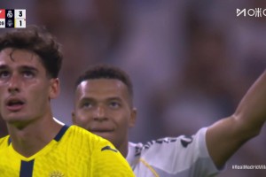 姆总10场14球！迪亚斯禁区无私横传，姆巴佩连续7场破门