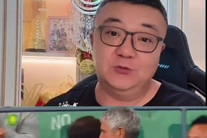 曾经的梅阿查国王！阿德里亚诺在里约的贫民窟里过着快乐的生活❤