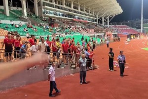 赛前广西平果球迷高喊：欢迎重庆！